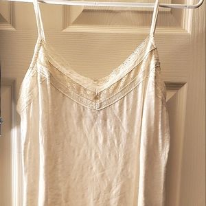 EUC MAURICES BRAND CREAM TANK